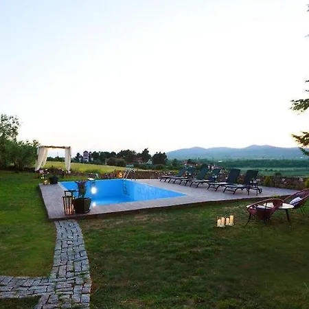 Vagones 1 Apartment *